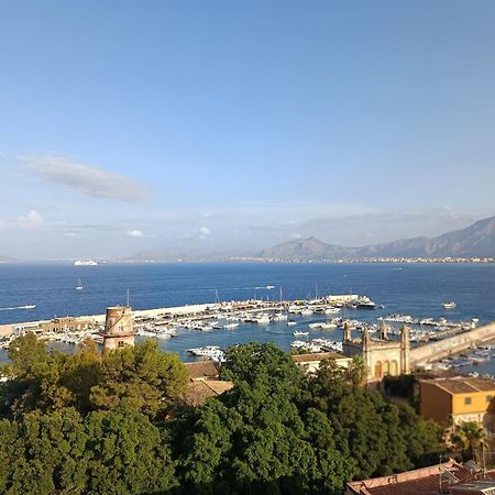 Апартаменти Rineddahouse Arenella - Vista Mare Panoramica A Palermo Con Parcheggio Privato Екстер'єр фото